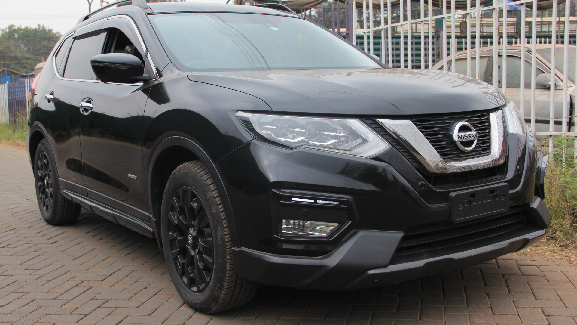 Clyde Motors Nissan Xtrail